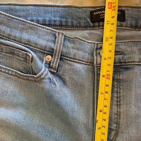 SOLD! Banana Republic / Girlfriend / Jeans - Picture 5 of 8